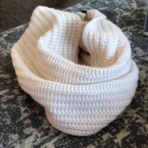 Infinity scarf